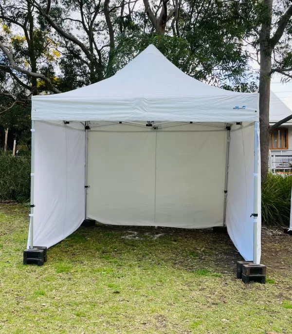 pop up marquee with 3 white walls